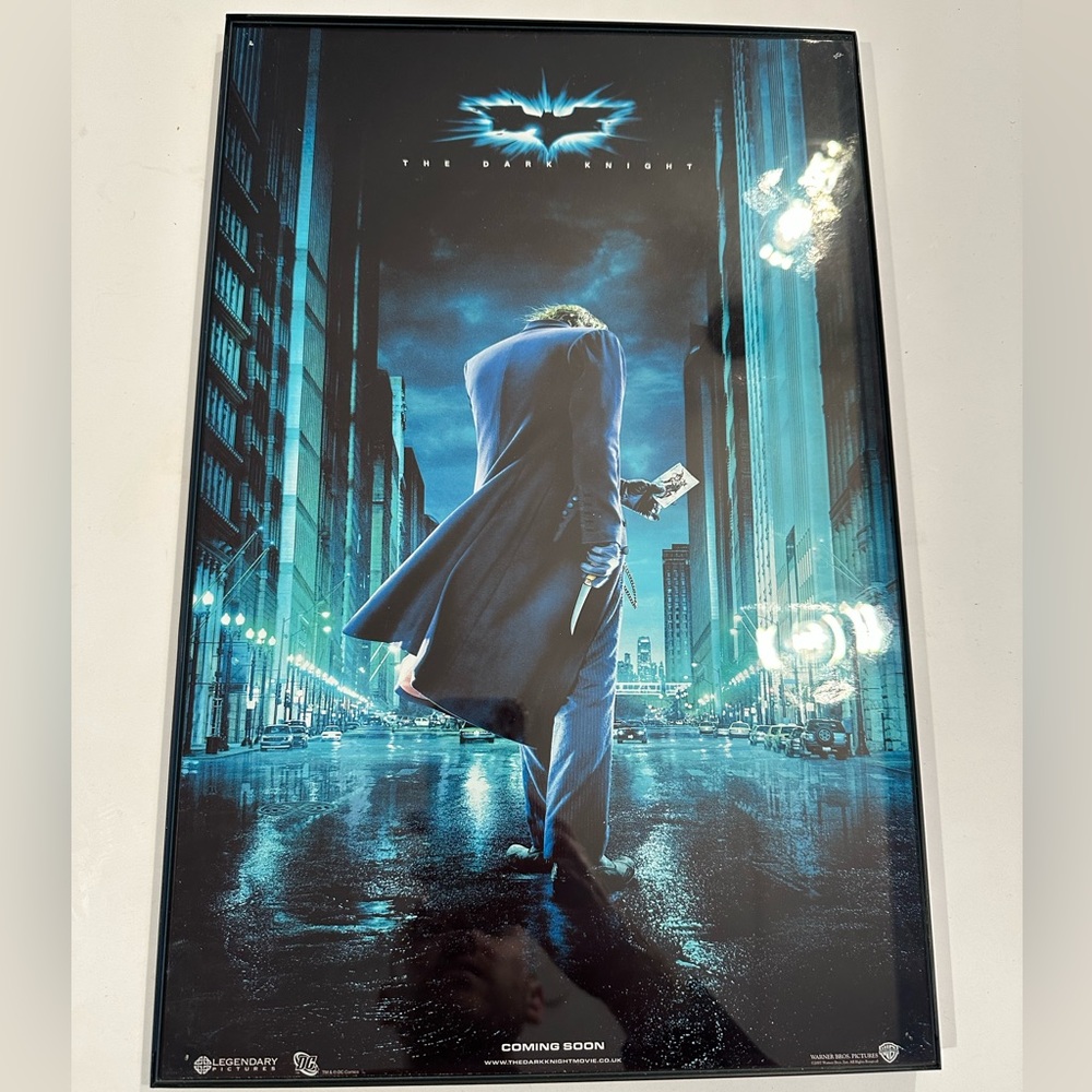 Framed Movie Poster - 17in x 11in - The Dark Knight